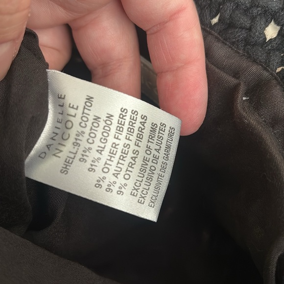 NWT Danielle Nicole Crochet Macrame Hand Bag Black Wooden Handles Boho Crossbody - Picture 5 of 10